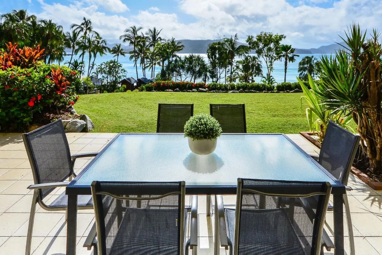 Apartment Beach Lodges Hamilton Island