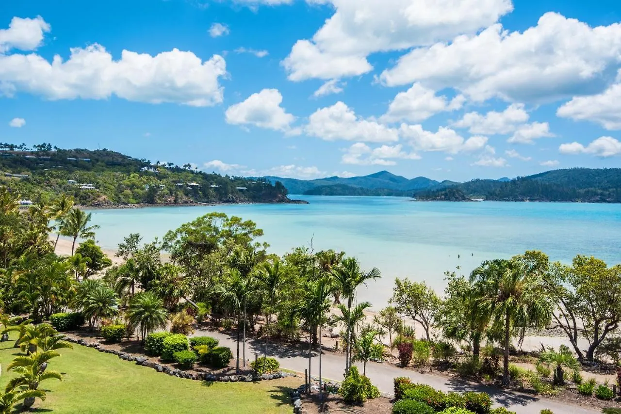 Beach Lodges Hamilton Island Apartment