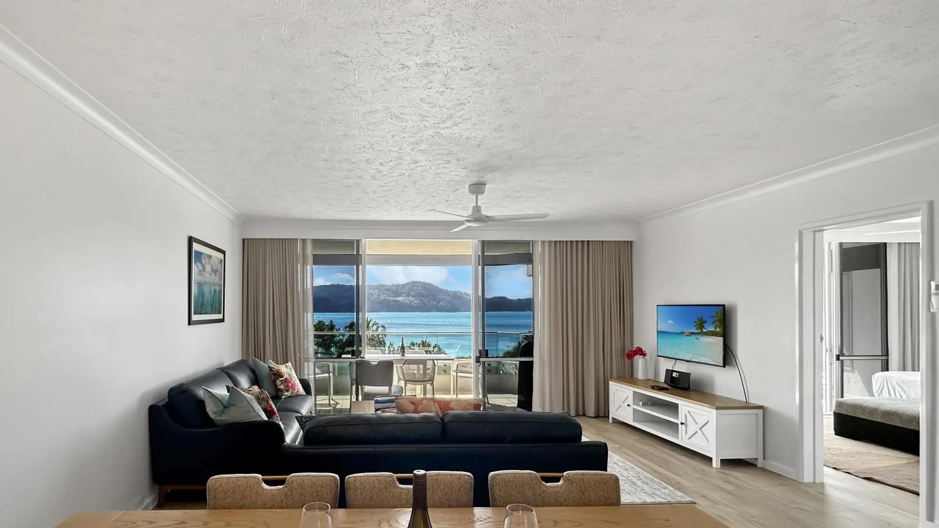Apartment Beach Lodges Hamilton Island