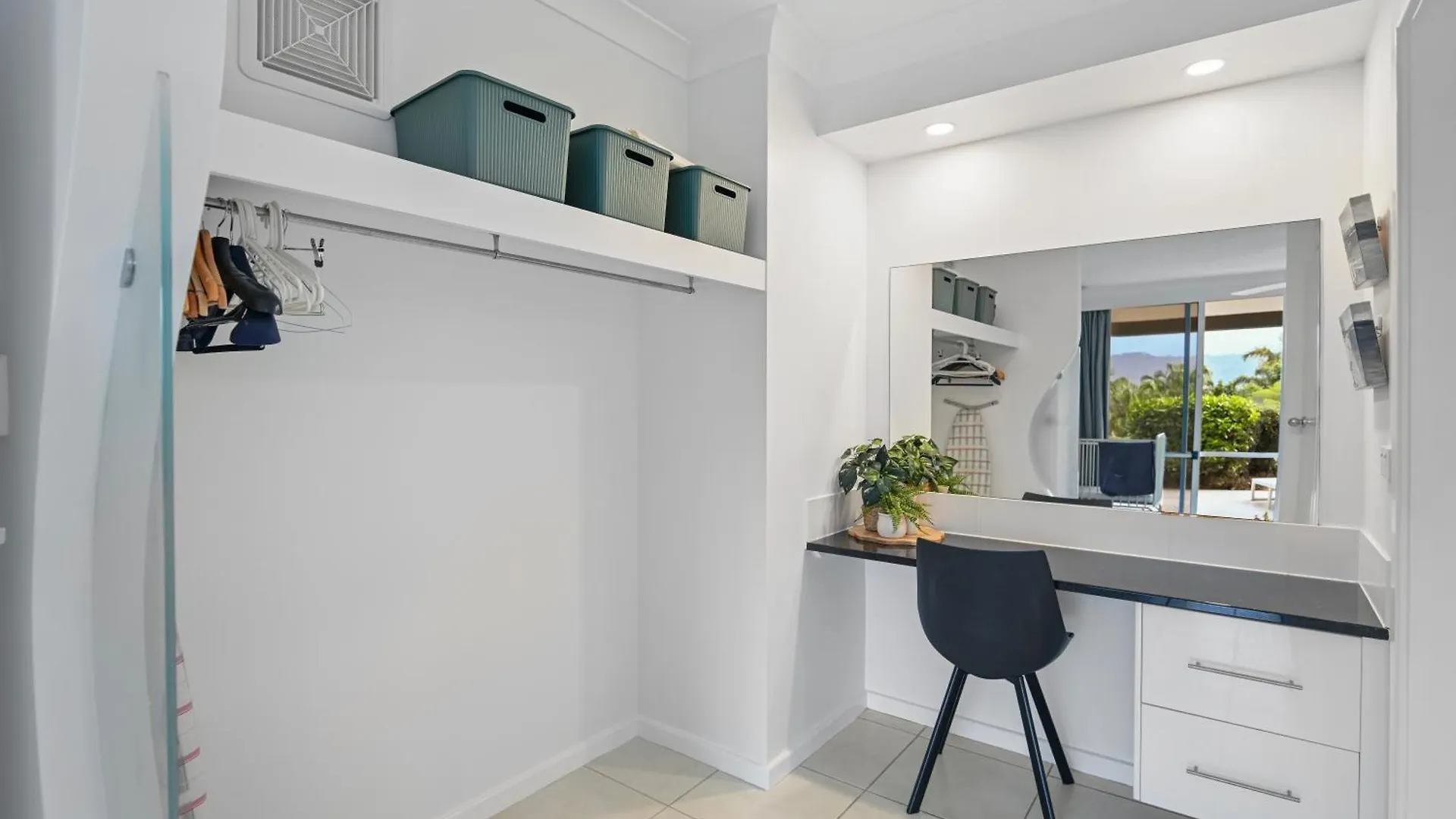 Apartment Beach Lodges Hamilton Island Australia