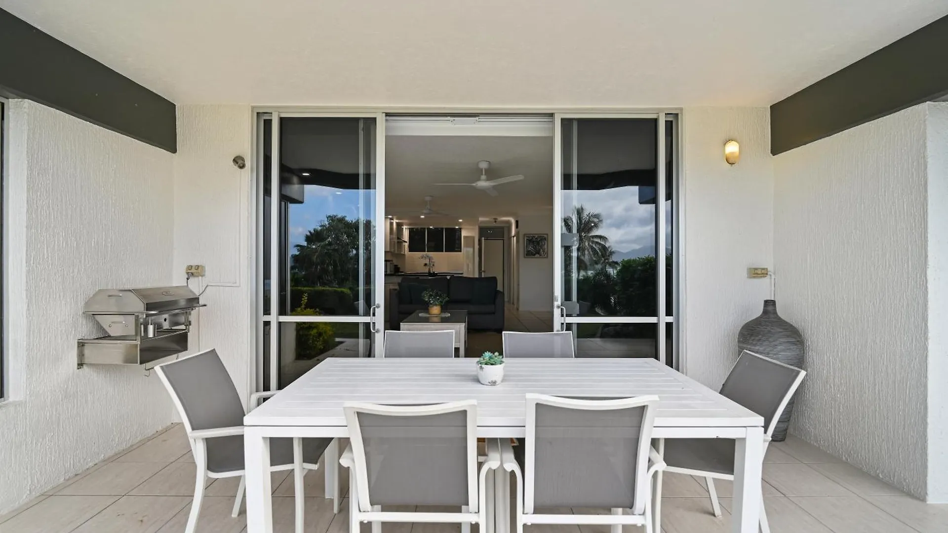 Beach Lodges Hamilton Island Australia