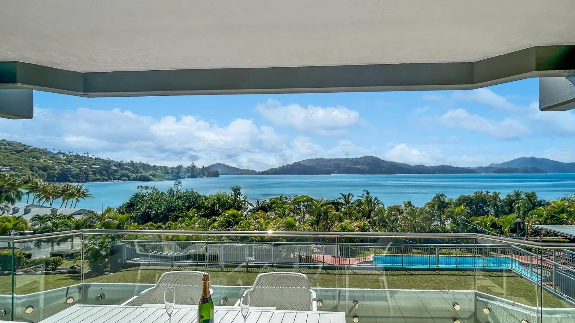 Beach Lodges Hamilton Island Australia